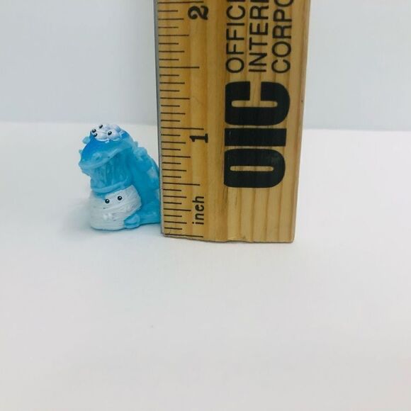 zuru smashers dino ice age volcano spider-saris
blue mini figure pencil top - Picture 2 of 5